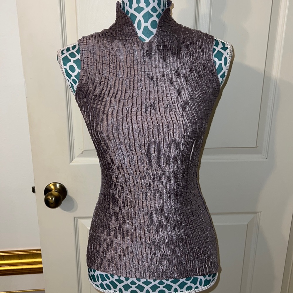 The Wonder Tee Vintage Mock Turtleneck Tank Top